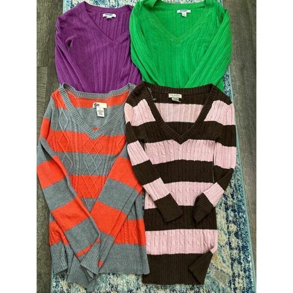 Lot of 4 v neck sweaters